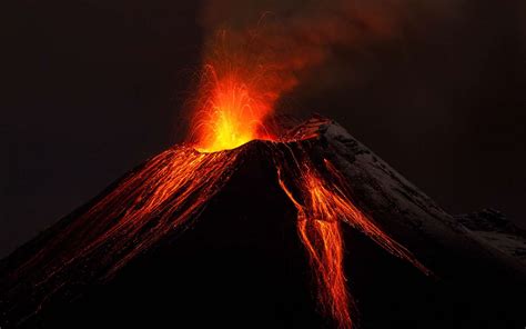 La Révolte du Ciel Rouge: Une Éruption Volcanique Ancienne et ses Conséquences sur les Royaumes Hausa